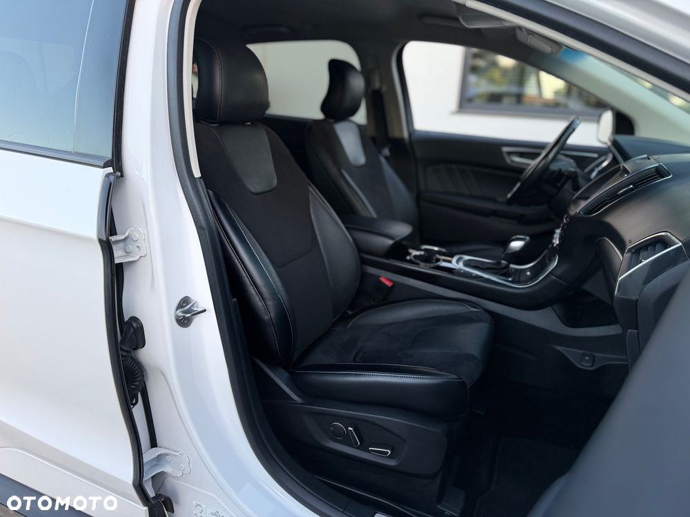 Ford Edge 2.0 TDCi Twin-Turbo 4WD ST-Line - 12