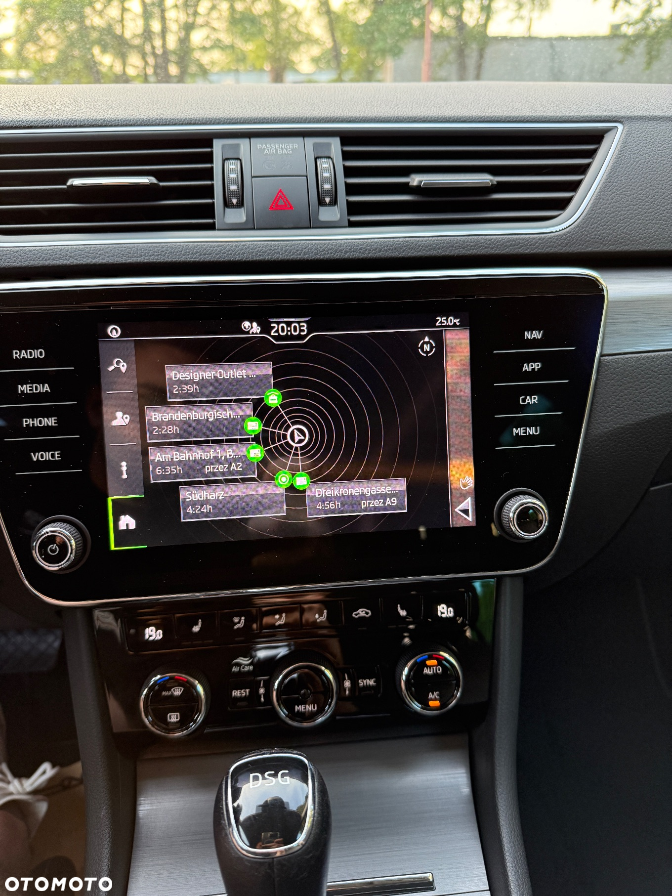 Skoda Superb 2.0 TDI SCR Style DSG - 10