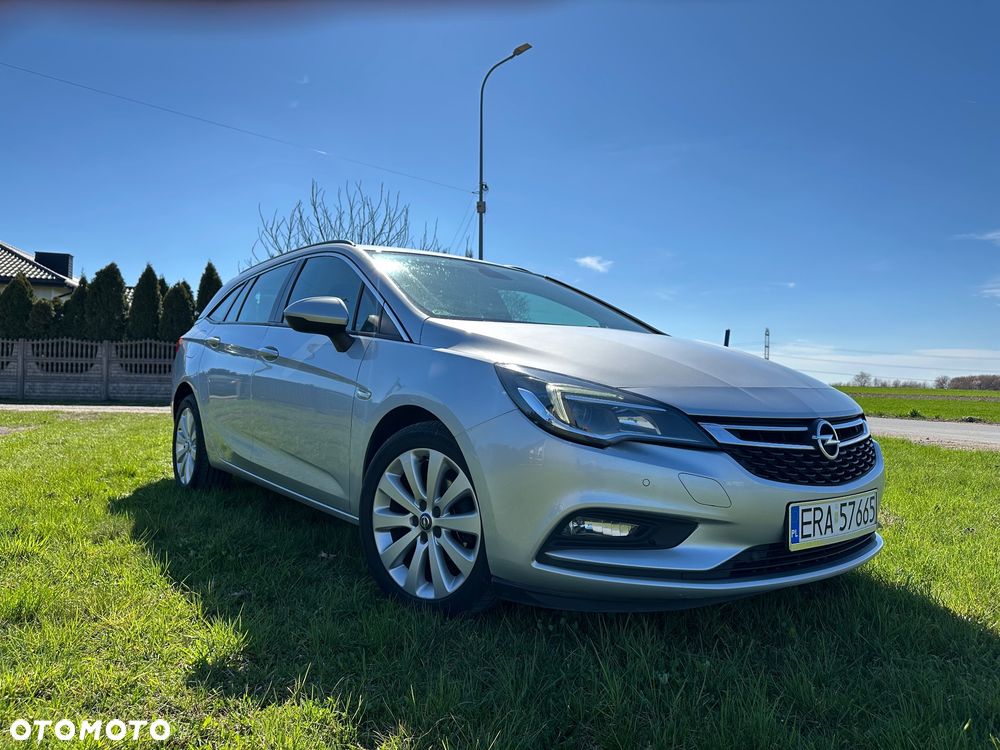 Opel Astra 1.6 CDTI Cosmo - 1