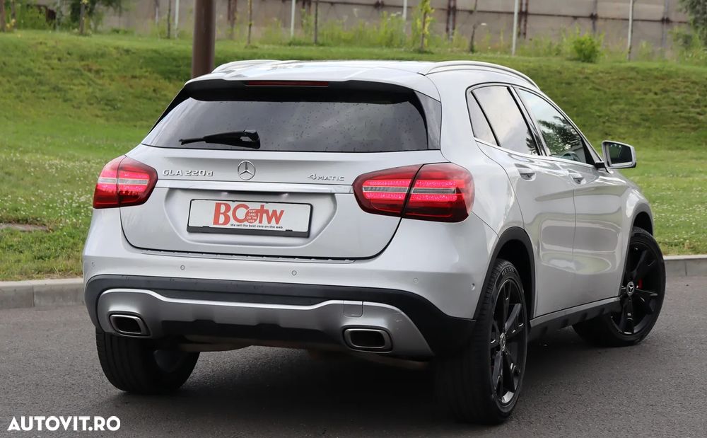 Mercedes-Benz GLA 220 d 4MATIC 7G-DCT Peak Edition - 11