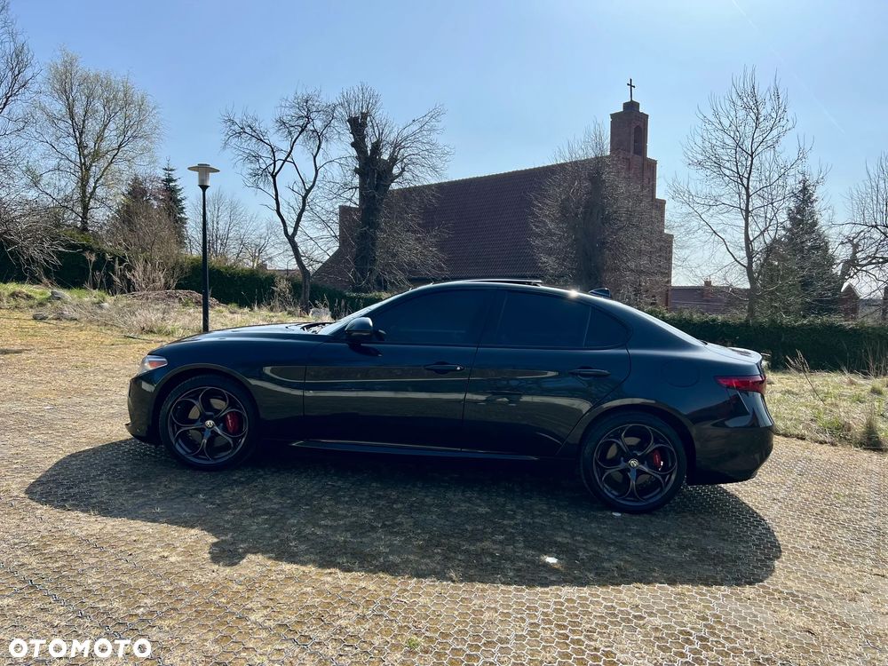 Alfa Romeo Giulia - 3