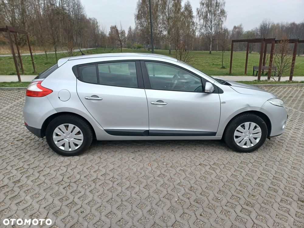 Renault Megane 1.6 16V Authentique Euro5 - 13