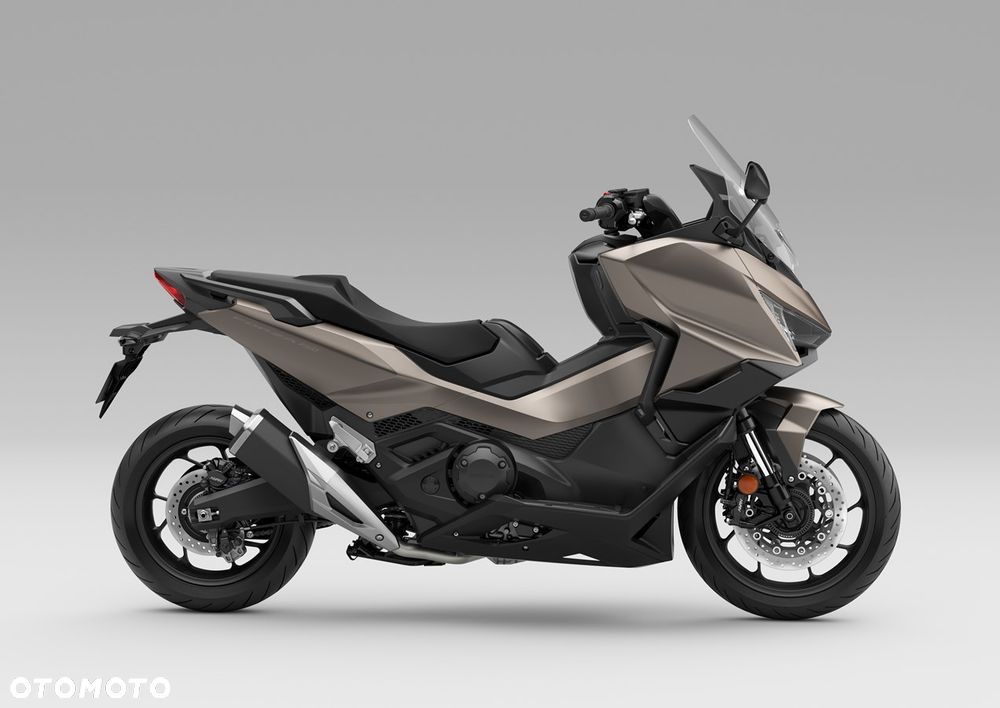 Honda NSS - 4