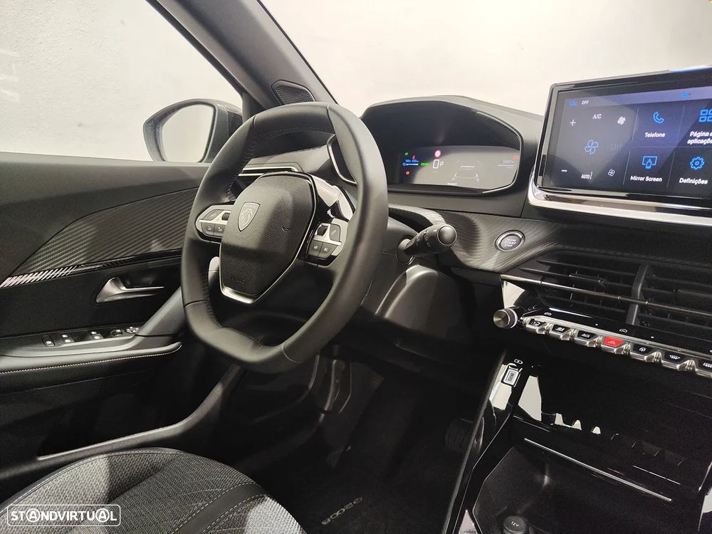 Peugeot e-2008 54 kWh Allure - 28