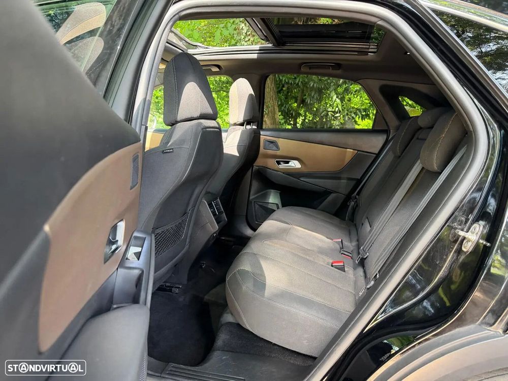 DS DS7 Crossback - 10