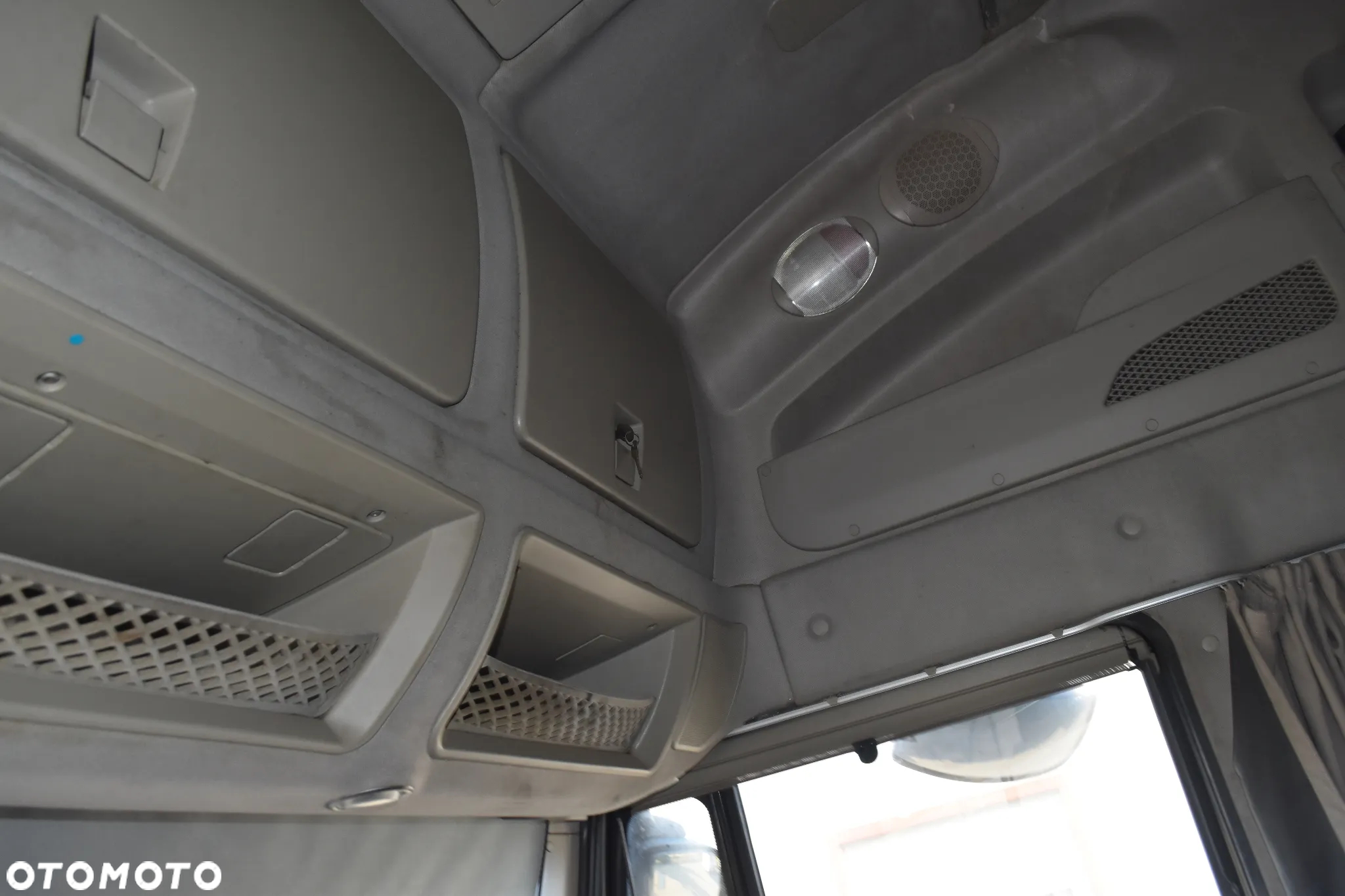Iveco Stralis 460 - 19