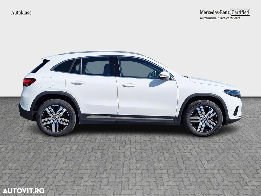 Mercedes-Benz EQA 300 4MATIC - 8
