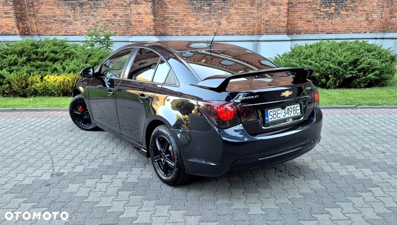 Chevrolet Cruze 1.8 LT+ - 18