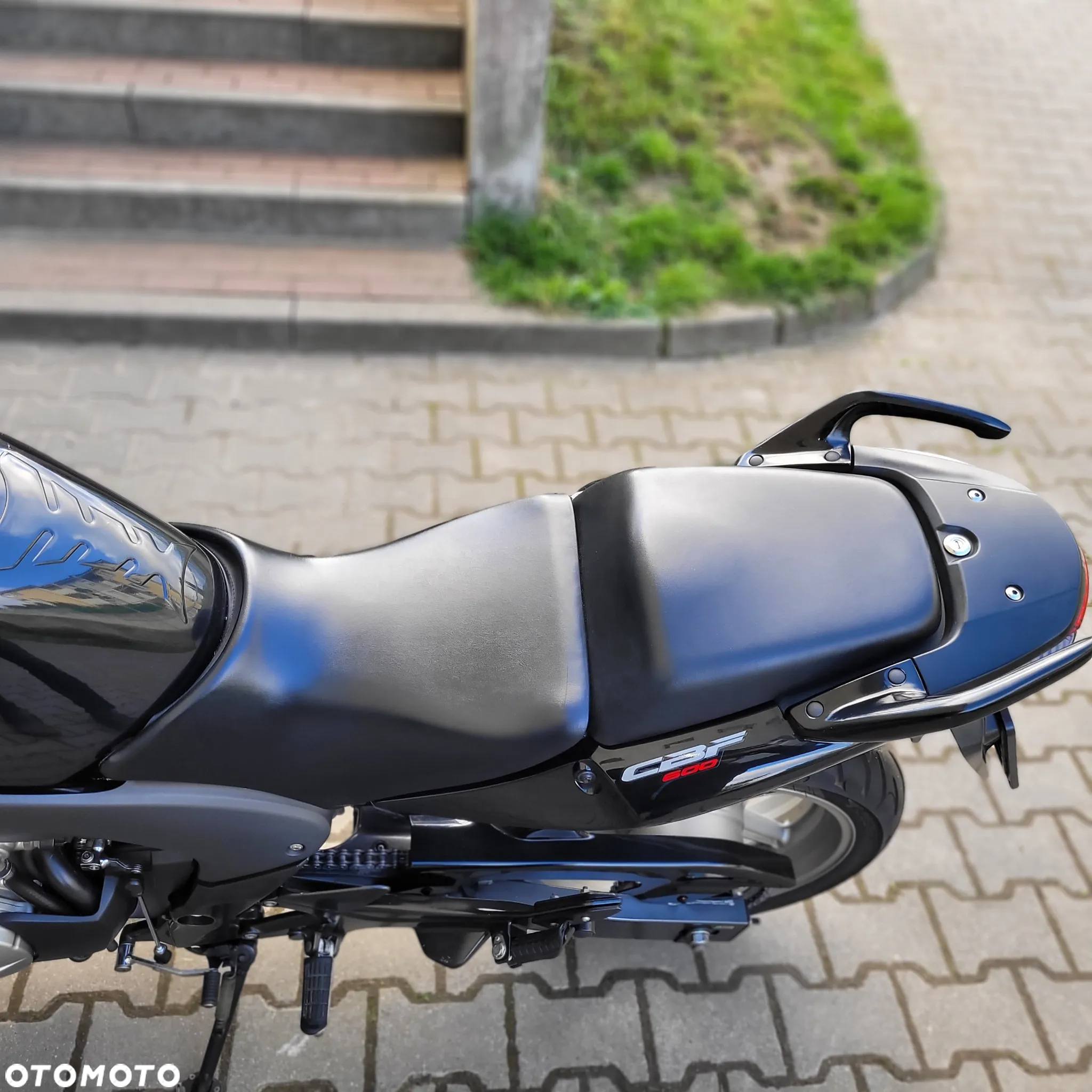 Honda CBF - 12