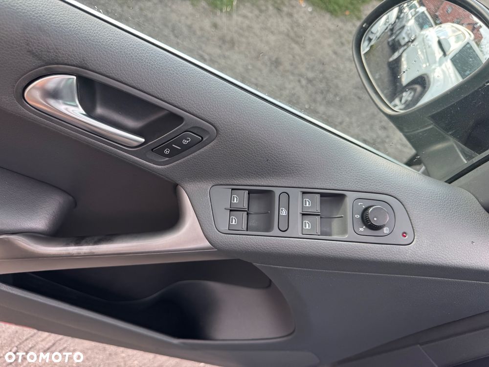 Volkswagen Tiguan - 23