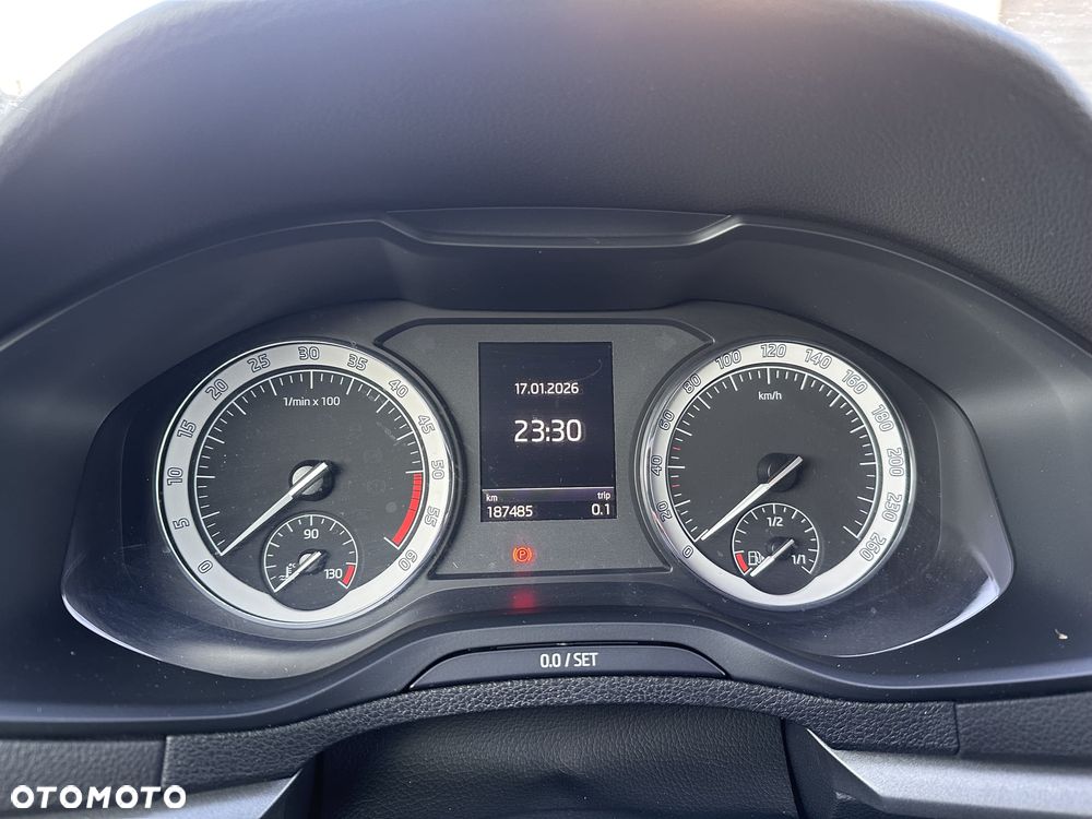 Skoda Karoq 1.6 TDI SCR DSG Style - 29