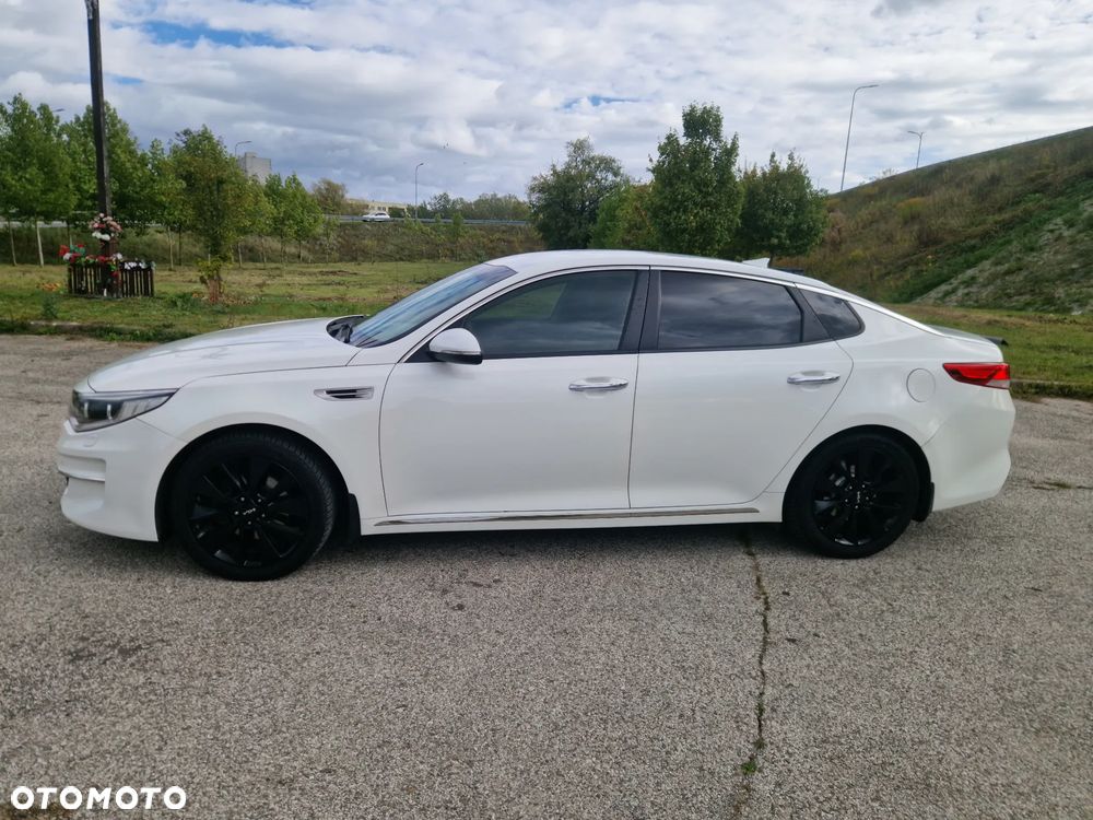 Kia Optima - 34