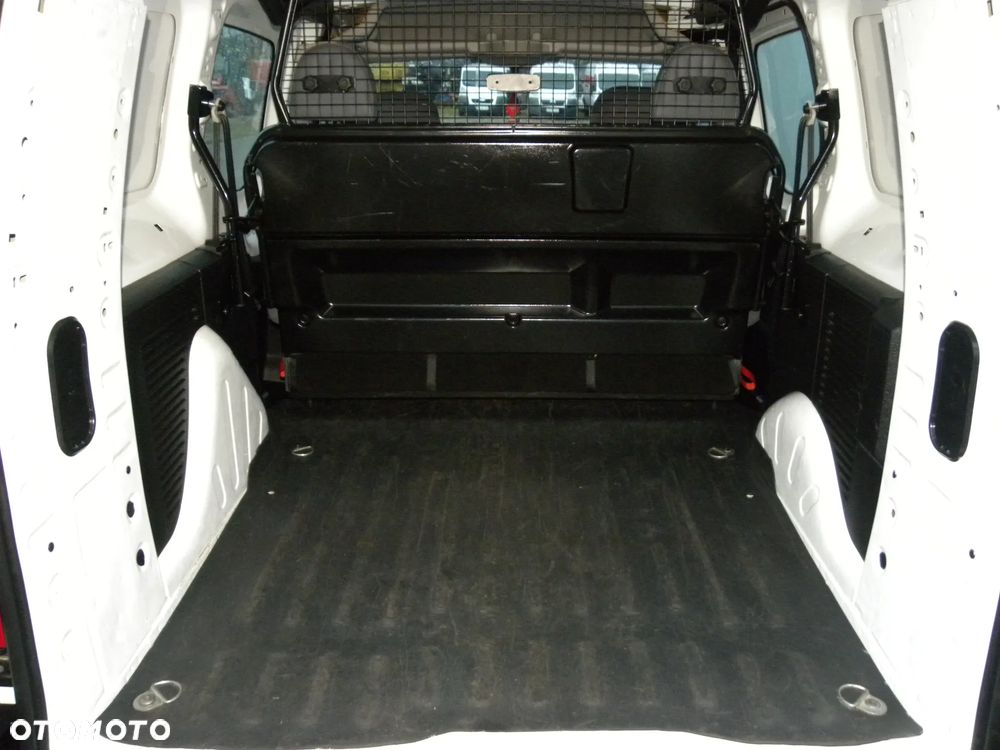 Peugeot Partner L2 Access - 11