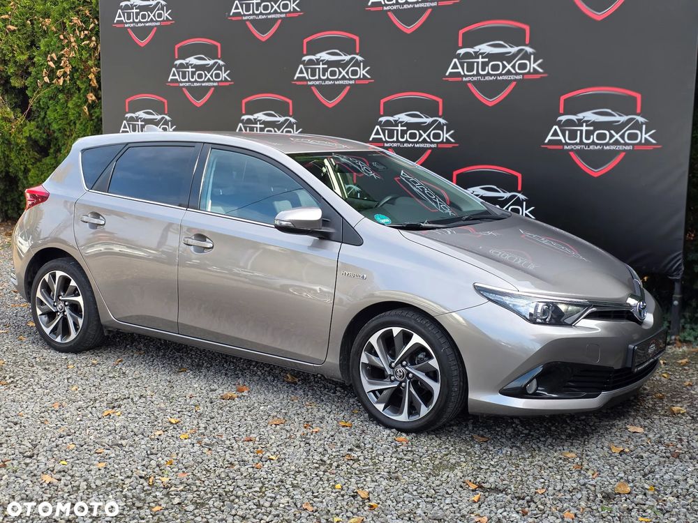Toyota Auris - 10