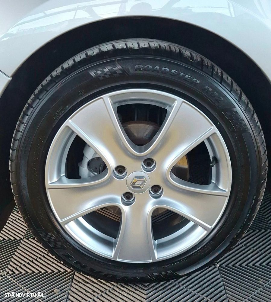 Renault Clio 1.5 dCi Dynamique S - 16