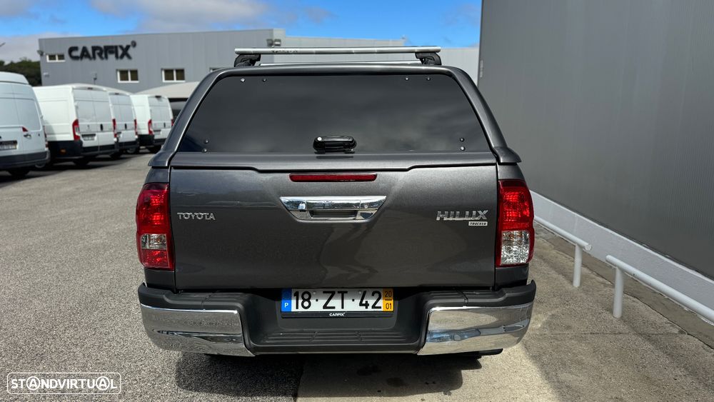 Toyota Hilux 2.4 D-4D 4WD CD Tracker - 25