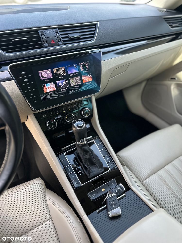 Skoda Superb 2.0 TDI 4x4 L&K DSG - 13