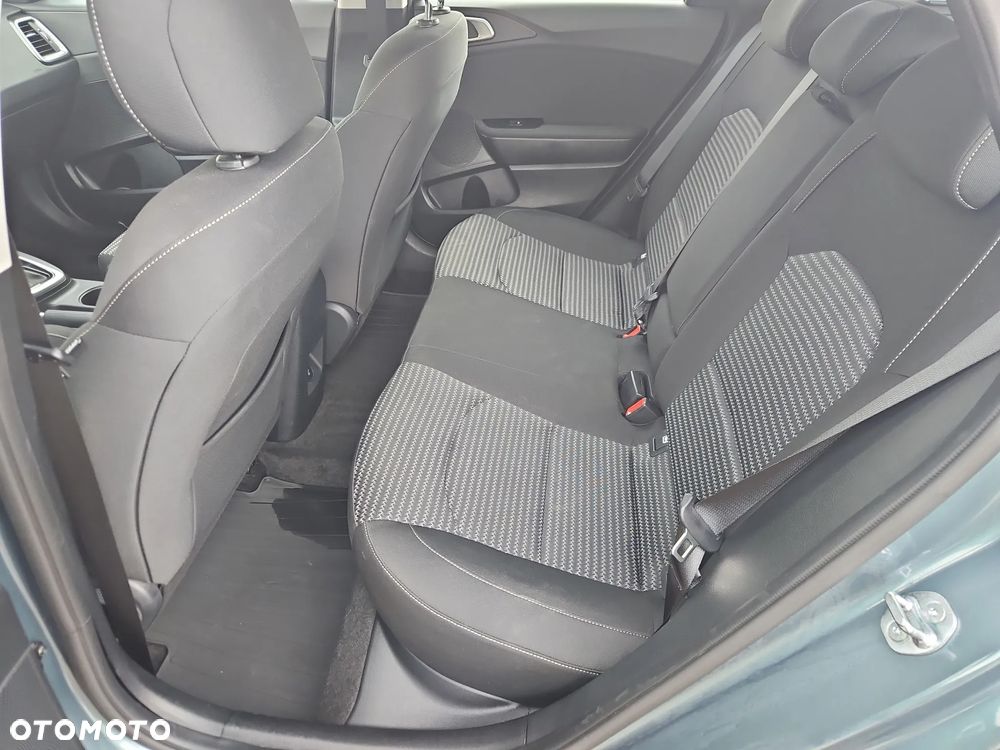 Kia Ceed 1.5 T-GDI M DCT - 18