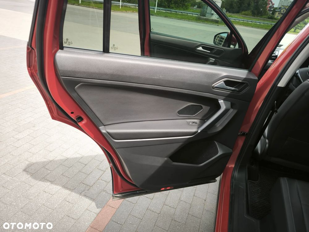 Volkswagen Tiguan - 25