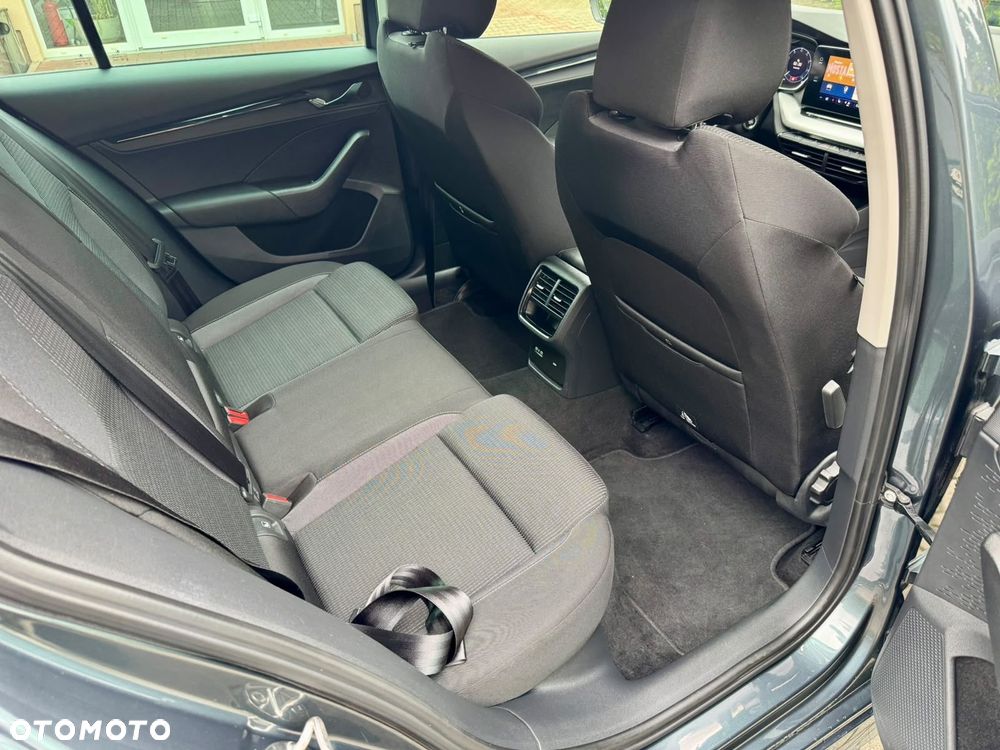 Skoda Octavia 2.0 TDI DSG Style - 14