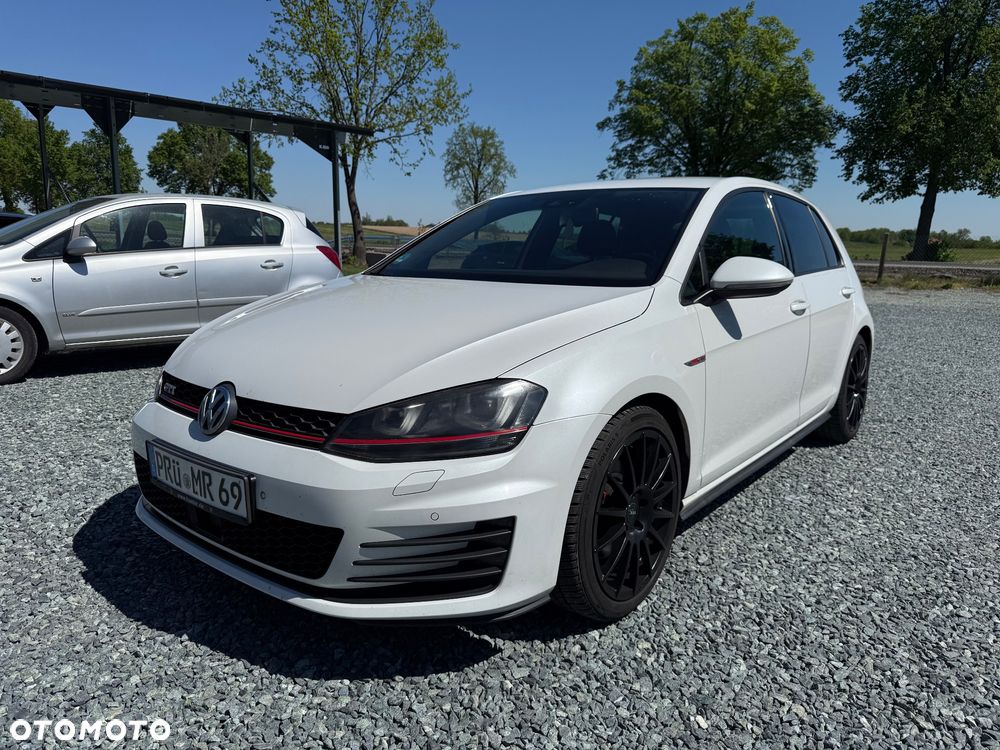 Volkswagen Golf GTI BlueMotion Technology - 1