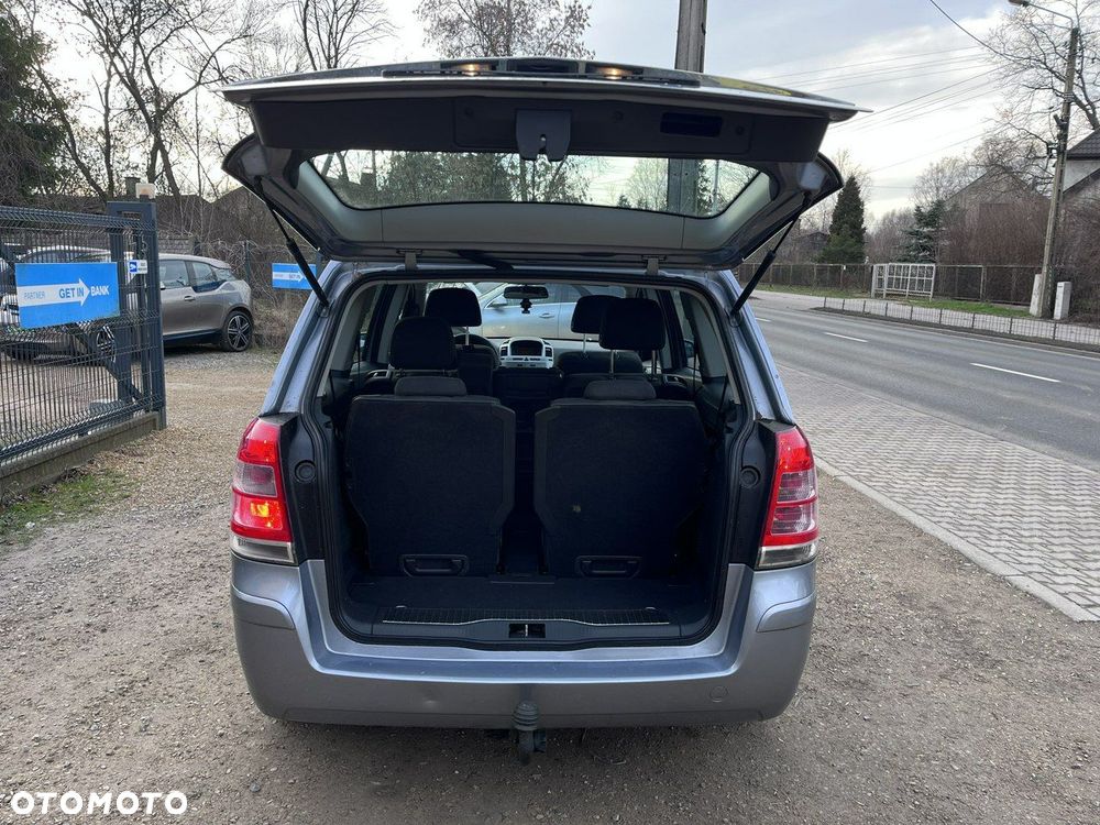 Opel Zafira 1.8 - 24