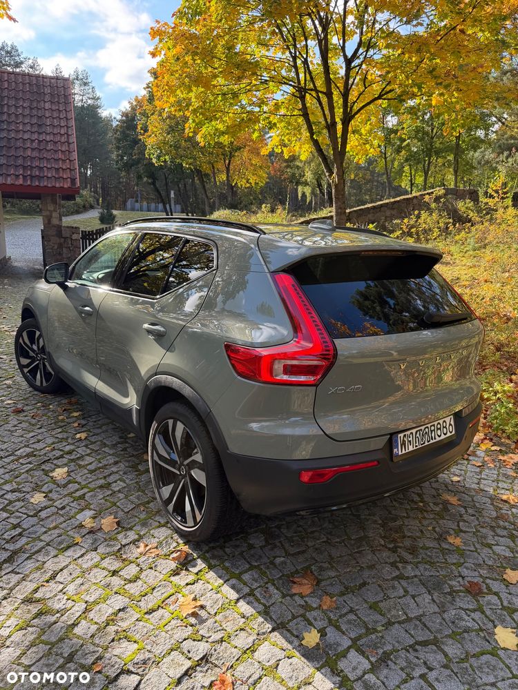 Volvo XC 40 B5 AWD Ultimate Dark - 16