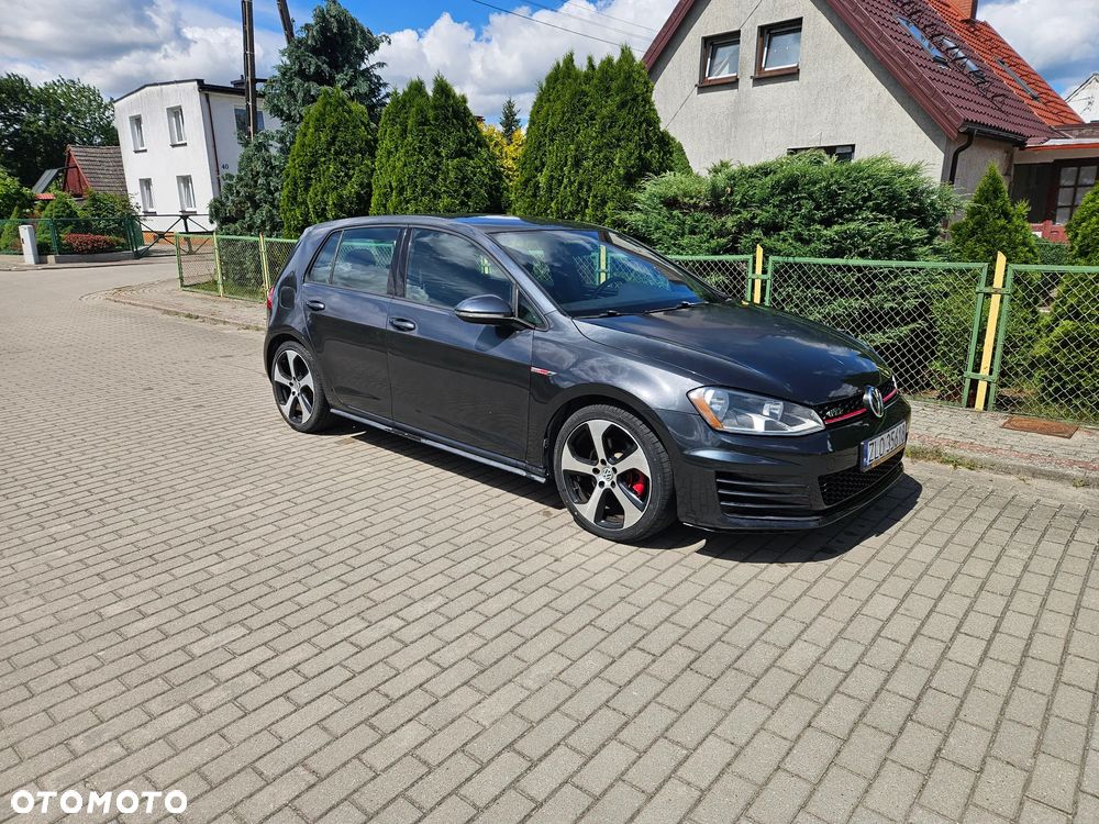 Volkswagen Golf GTI (BlueMotion Technology) DSG - 13