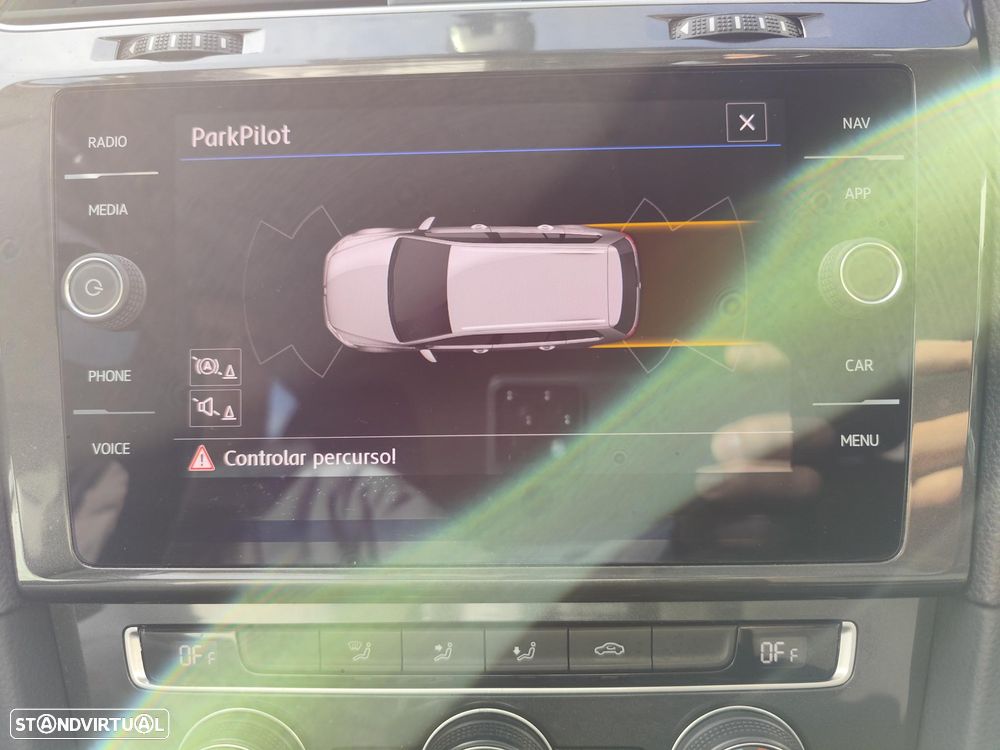 VW Golf Variant 1.6 TDi Confortline - 25