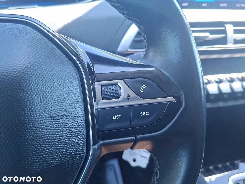 Peugeot 3008 - 22