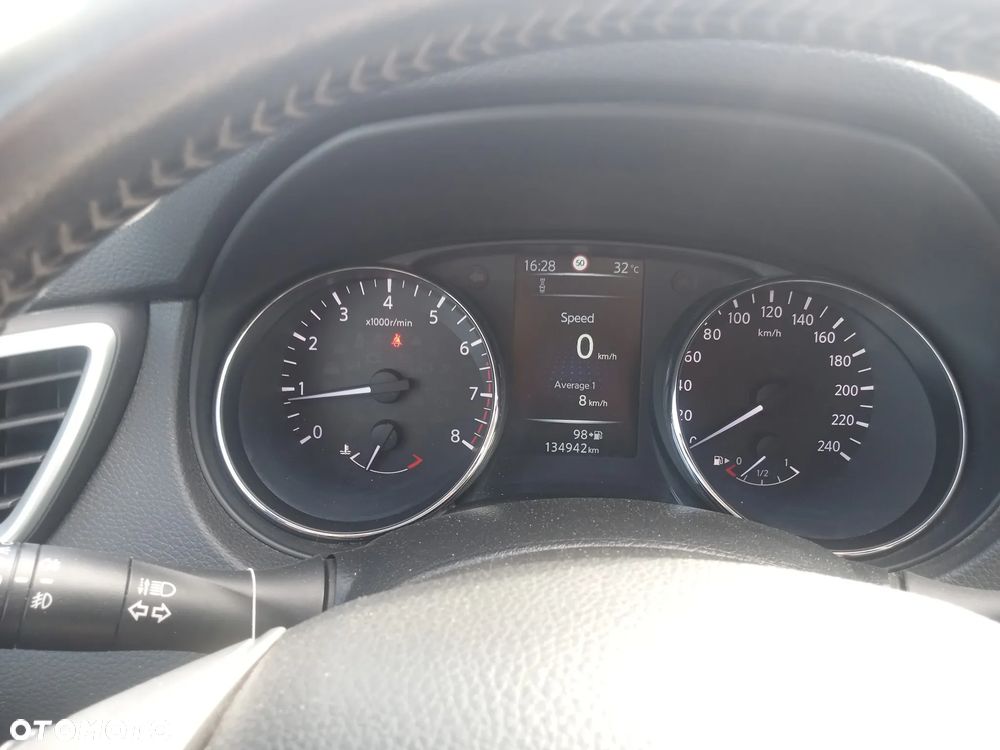 Nissan Qashqai 1.2 DIG-T N-Vision - 16
