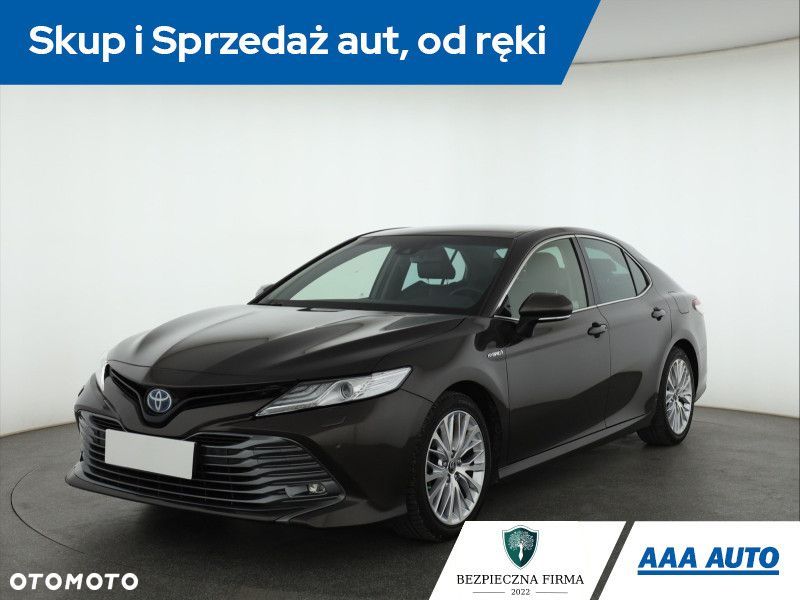 Toyota Camry - 3