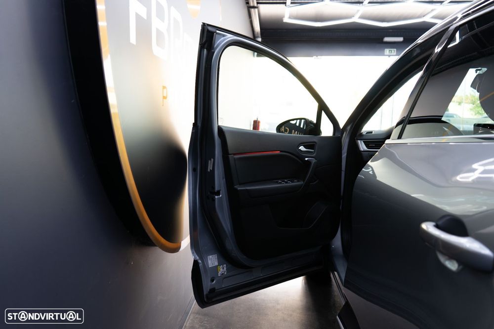 Renault Captur 1.0 TCe Techno Bi-Fuel - 21