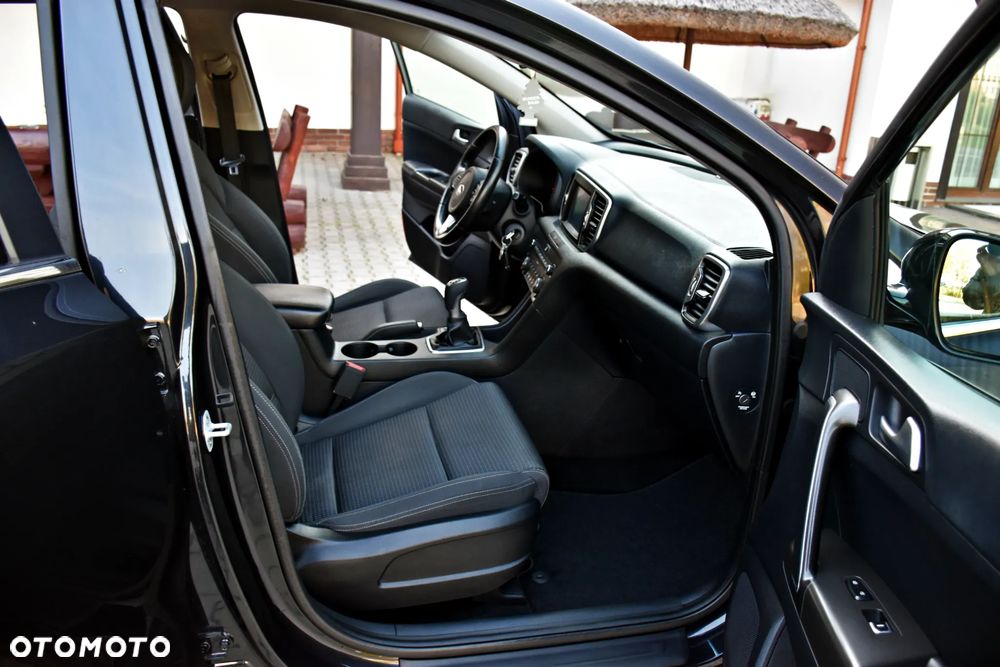 Kia Sportage 1.6 GDI 2WD Attract - 31