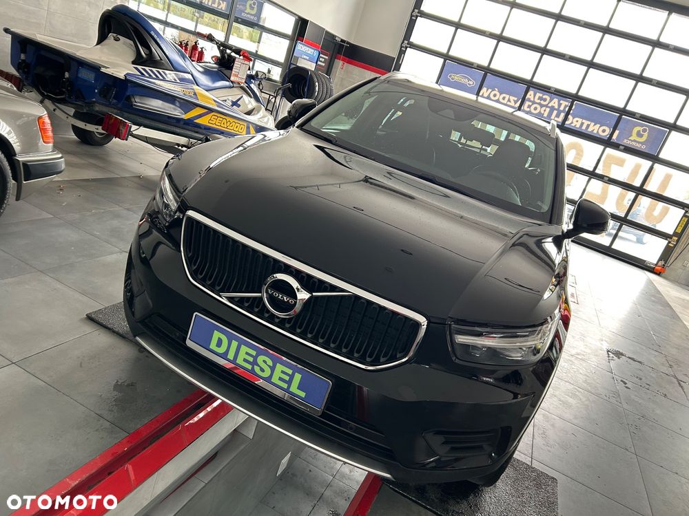 Volvo XC 40 D3 AWD RDesign - 3