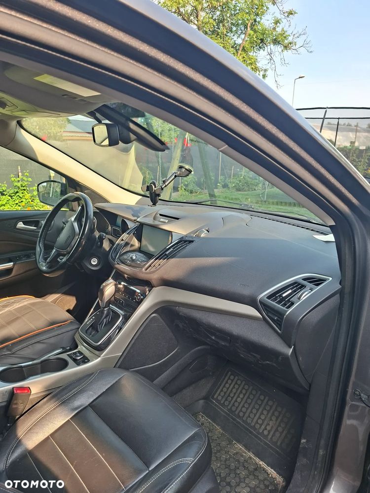 Ford Escape 2.0 EcoBoost AWD Titanium - 3
