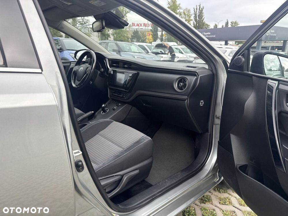 Toyota Auris - 9