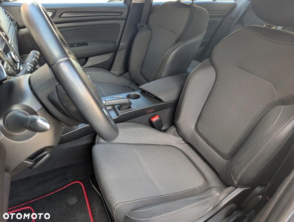 Renault Megane 1.3 TCe FAP Zen - 19