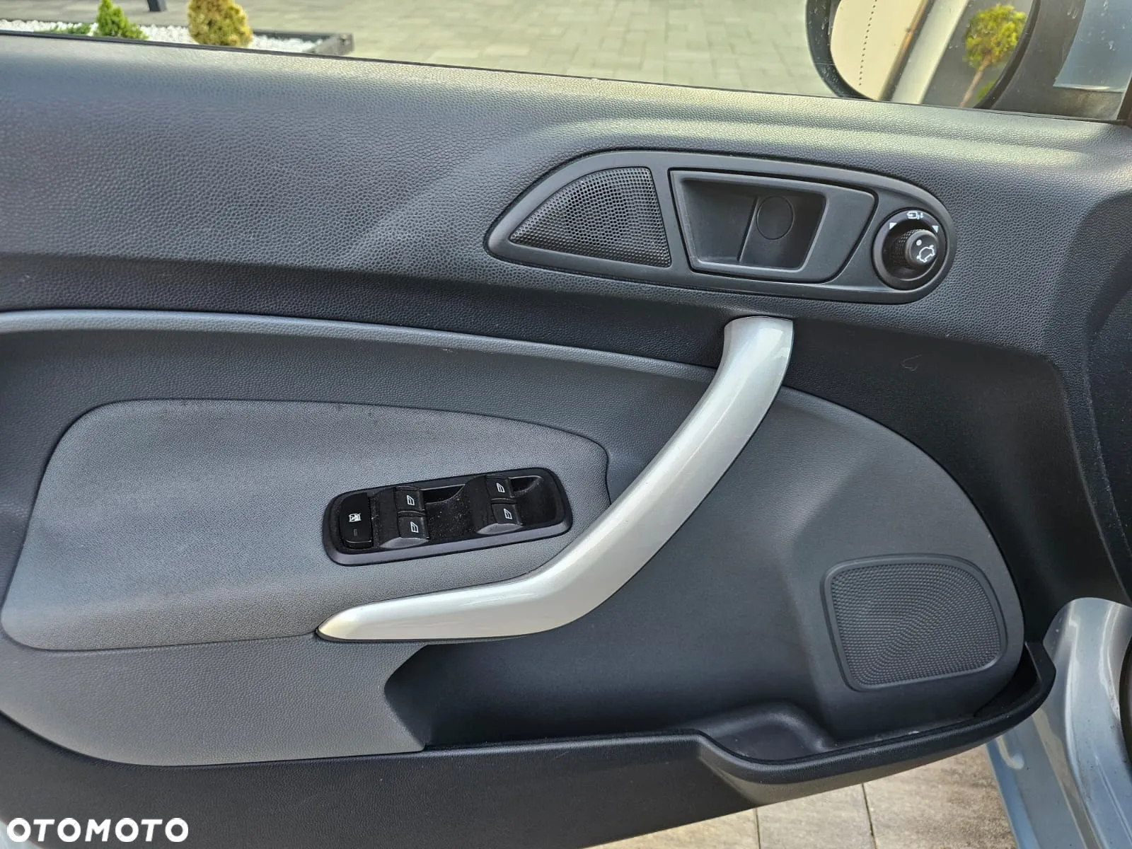 Ford Fiesta 1.25 Ghia EU5 - 10