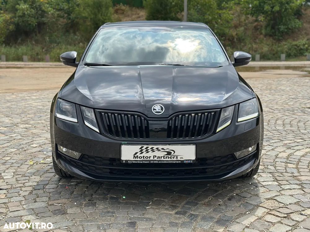 Skoda Octavia 2.0 TDI ELEGANCE DSG - 9