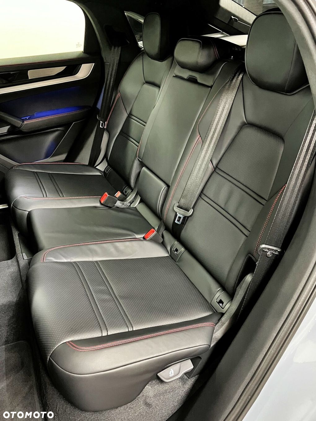 Porsche Cayenne - 25