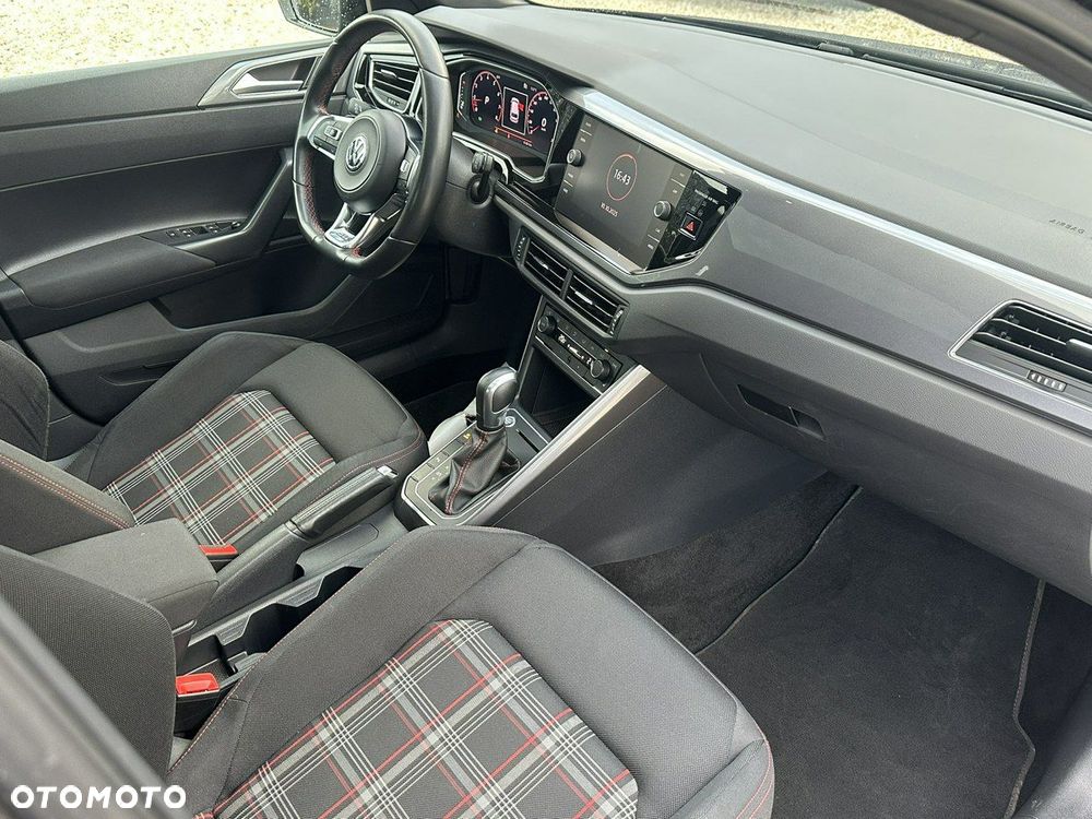 Volkswagen Polo 2.0 TSI GTI DSG - 18