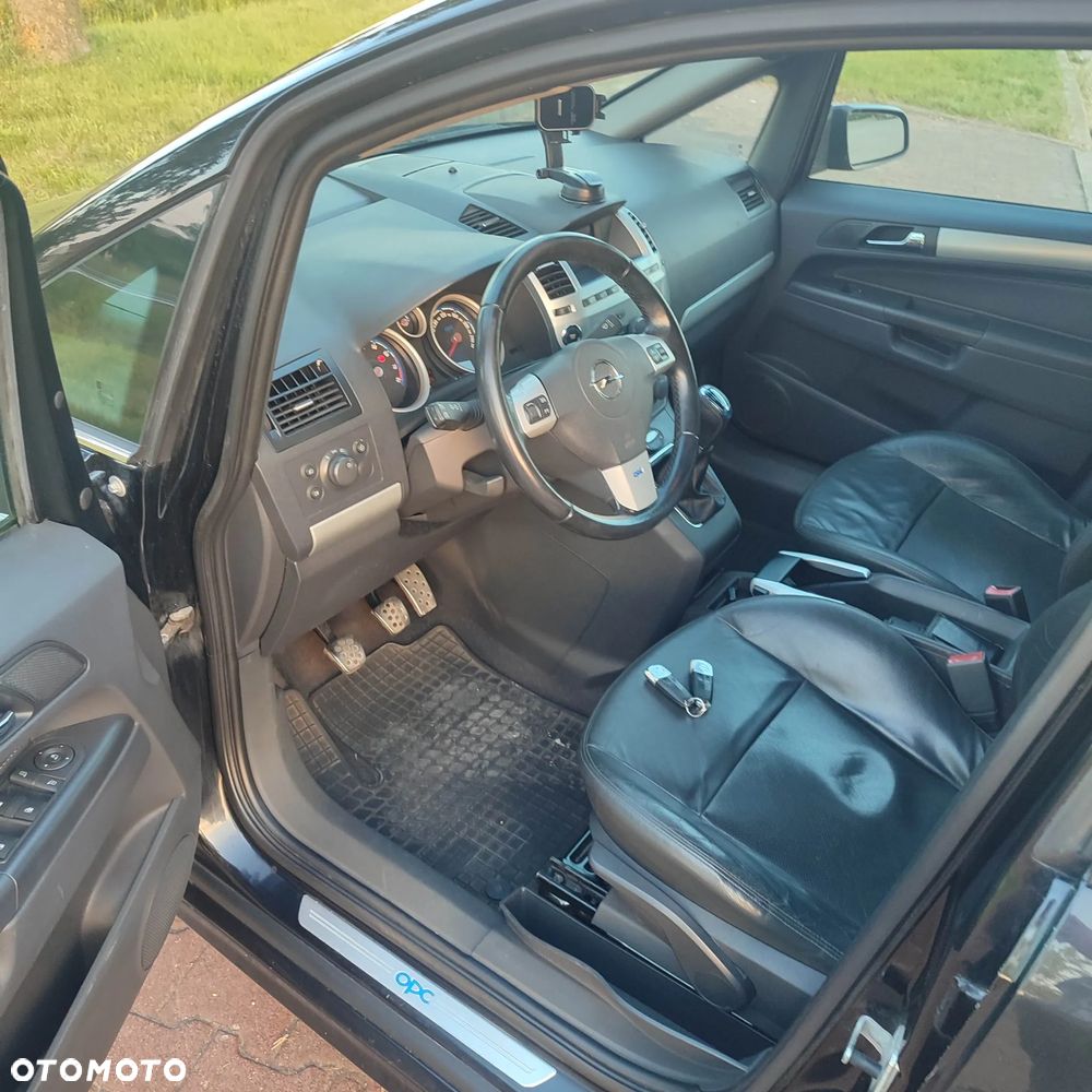 Opel Zafira - 15