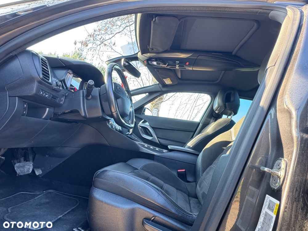 Citroën DS5 BlueHDi 180 EAT6 Business Class - 28