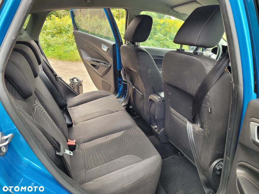 Ford Fiesta - 12