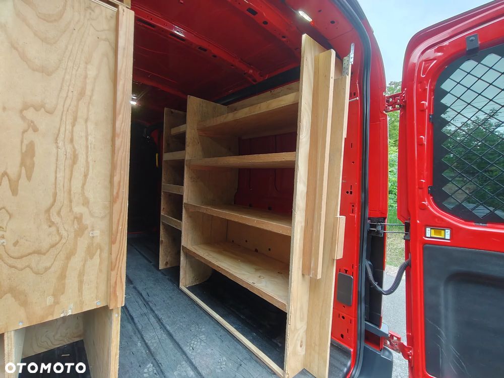 Ford Transit - 27