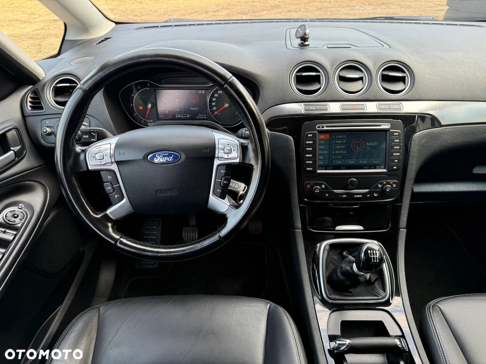 Ford S-Max 2.0 TDCi DPF Titanium - 27