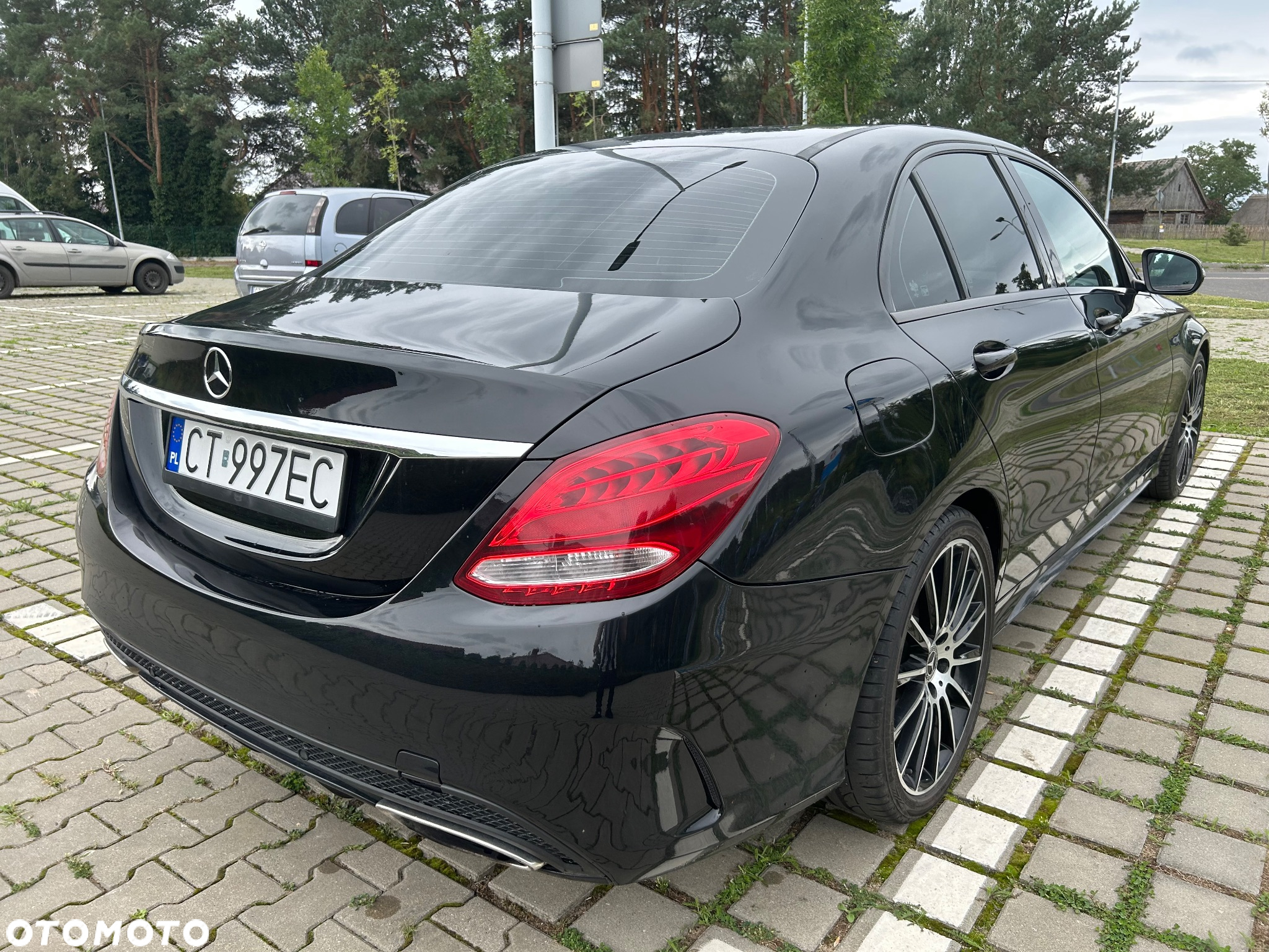 Mercedes-Benz Klasa C 300 9G-TRONIC AMG Line - 10