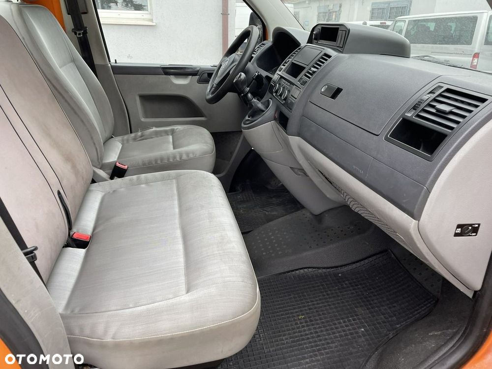 Volkswagen Transporter - 5