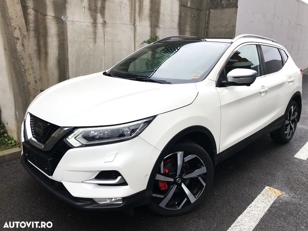 Nissan Qashqai 1.6 DCI Xtronic TEKNA+ - 1